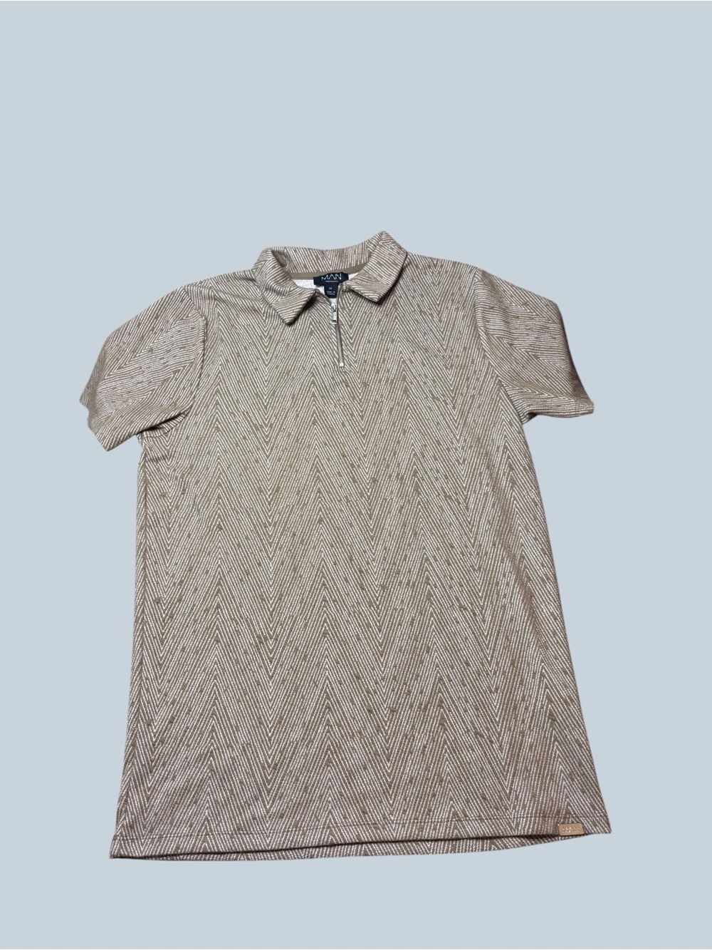 Men’s Taupe Chevron Short-Sleeve Polo with Zip Placket